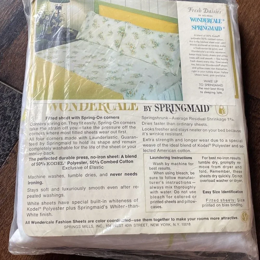 NOS Vintage Wondercale Springmaid double fitted sheet white yellow daisies cotto